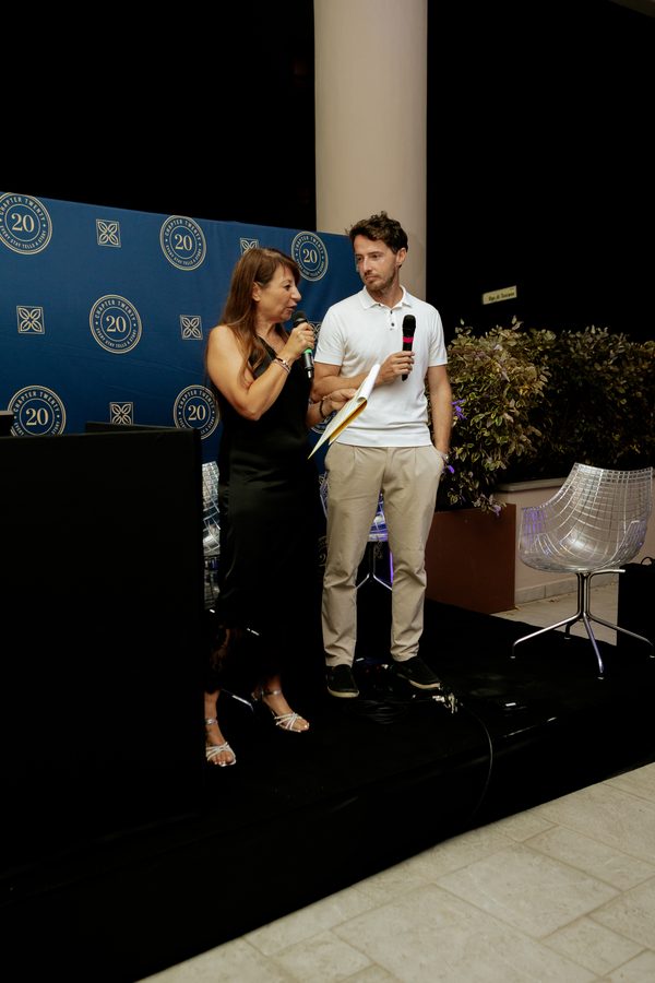 L’assessore Jacopo Vicini sul palco con la presentatrice