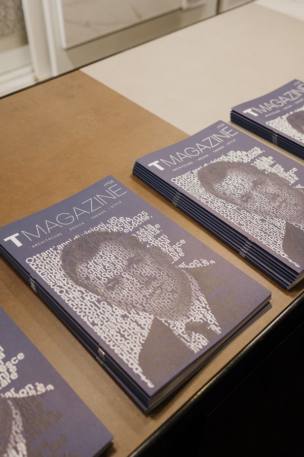 Il numero speciale di T Magazine per gli ottant’anni, sul tavolo